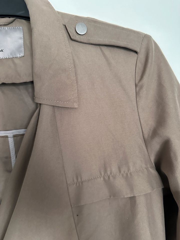 Vero Moda Trenchcoat Mantel L Jacke khaki grün braun in Fellbach