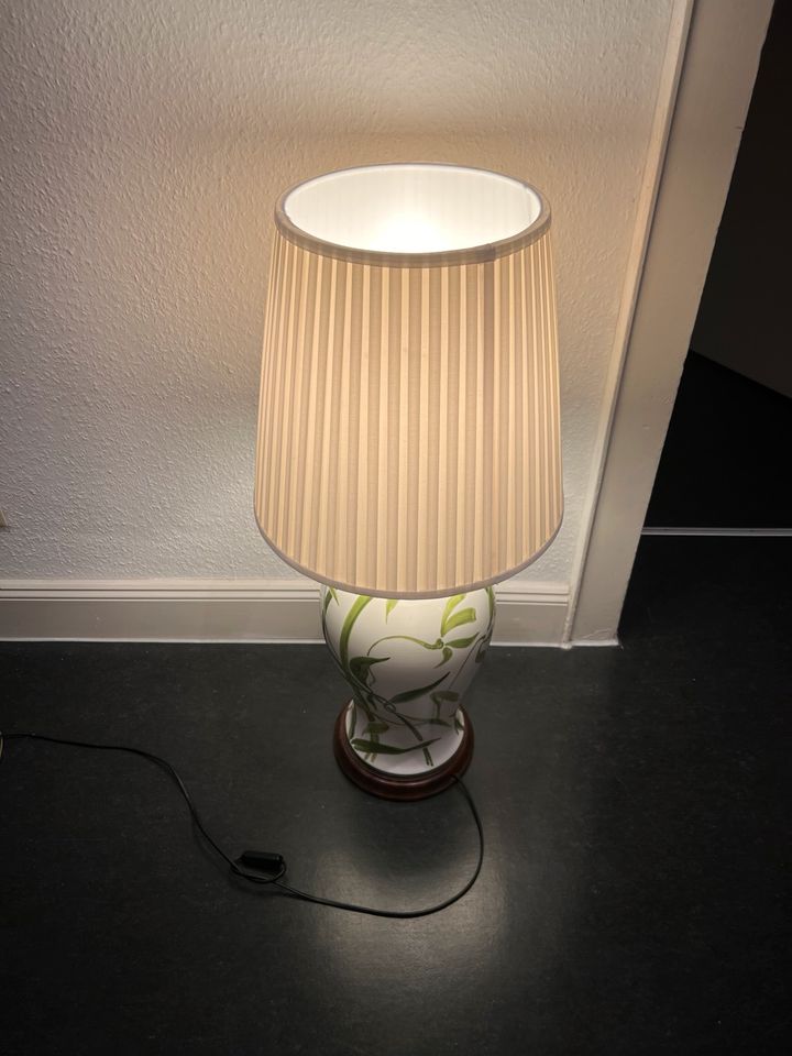 Porzellan Lampe Tischlampe Leuchte in Mannheim