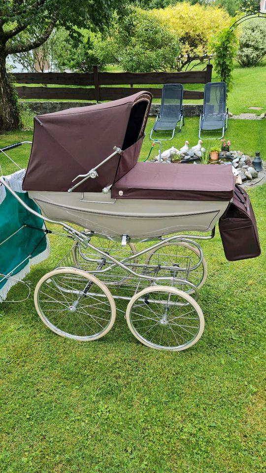 Silvercross Kinderwagen von 1982 in Sindelsdorf