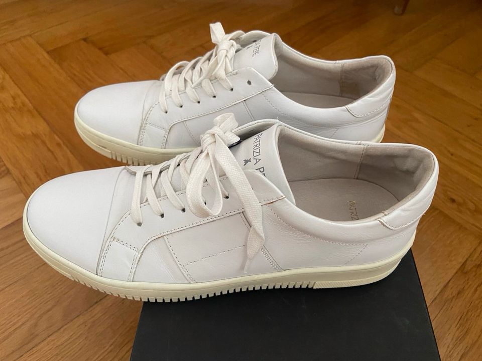 Patrizia Pepe Sneaker Leder Weiß Gr. 43 - neuwertig in München