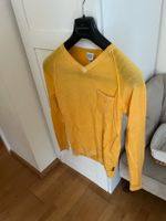 ARMANI Wollpullover abzugeben Berlin - Steglitz Vorschau