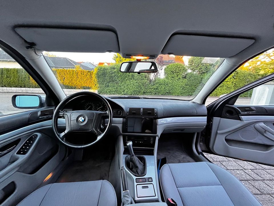 BMW E39 520i in Leutershausen