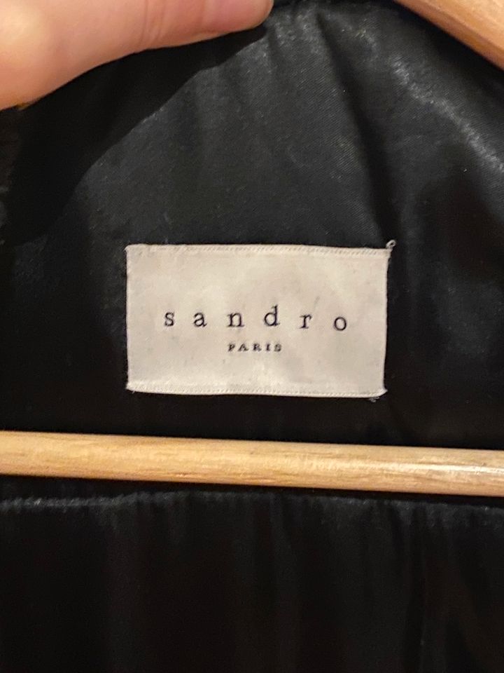 Gefütterte Winterjacke Herren von Sandro in Hannover