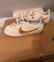 Nike Cortez Creme / Gold 40 selten Neuwertig Nordrhein-Westfalen - Siegburg Vorschau