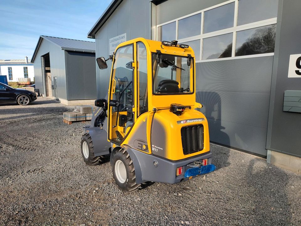 Radlader Eurotrac W 11 Vollkabine Kubota Motor Neu Hoflader in Auderath