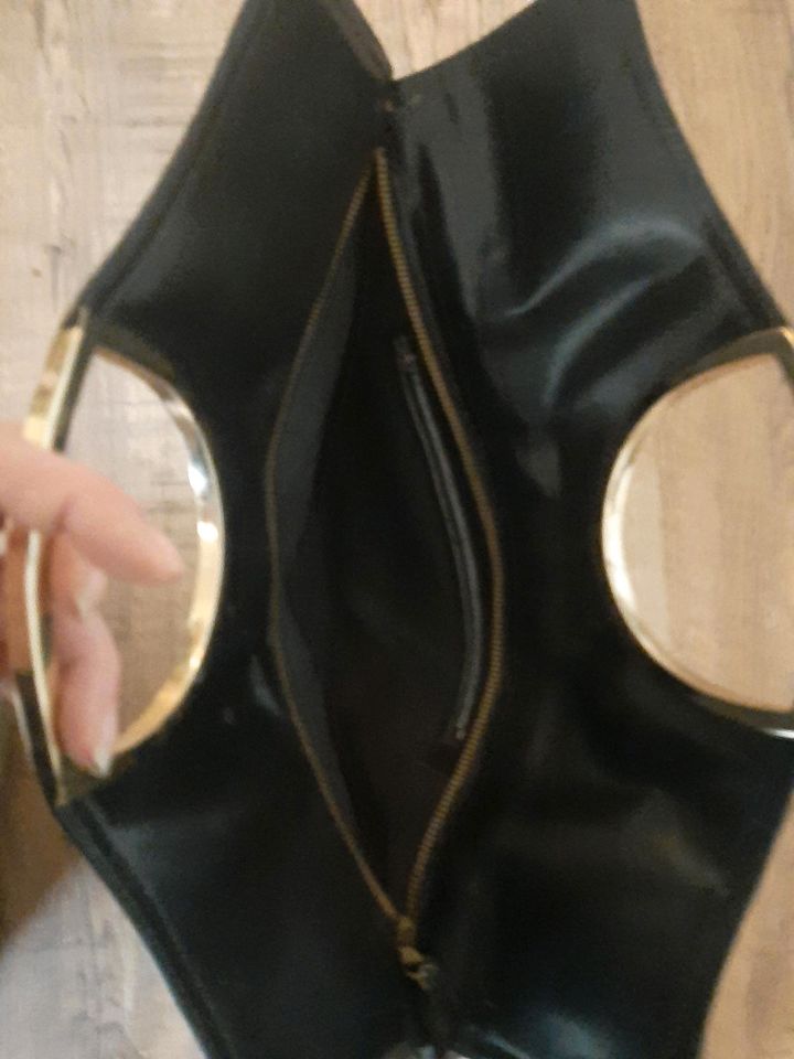 Handtasche / Clutch schwarz Gold mit Reißverschluss in Greven