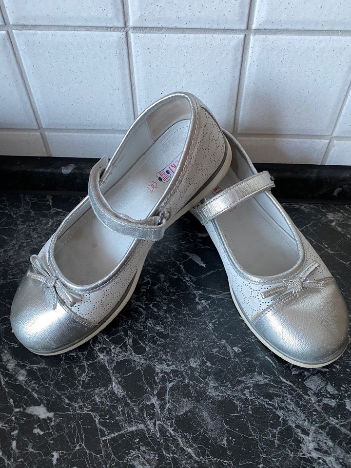 Lasocki Ballerina Gr 36 Leder Silber Schuhe in Hochspeyer