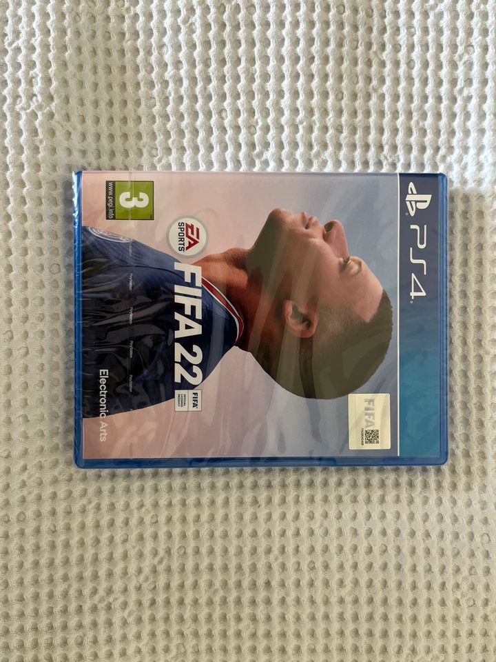 FIFA22 PS4 Edition in Küssaberg