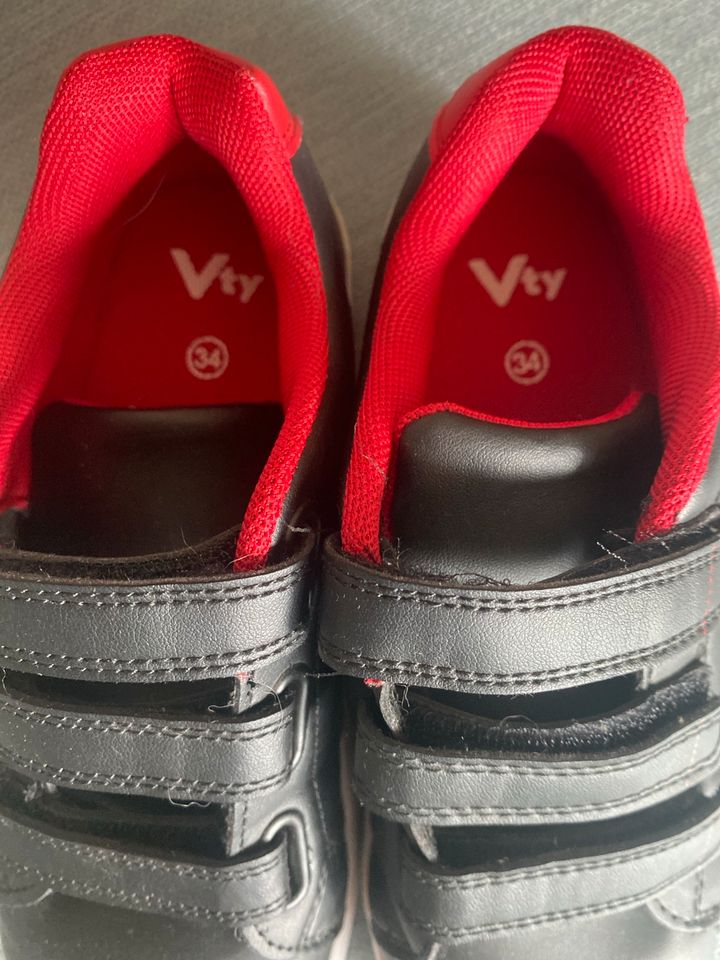 Schuhe Junge Gr 34Vty in Oberhausen