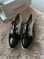 Schwarz/weiße H&M Schuhe Gr. 41 neu Feldmoching-Hasenbergl - Feldmoching Vorschau