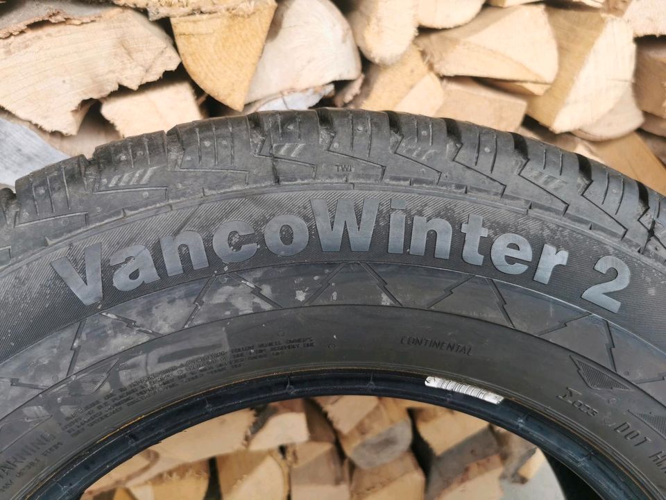 2 Winterreifen 205/75 R16C 110/108R Continental VancoWinter 4,5mm in Rietheim-Weilheim