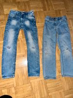 2 Jeans mit Rissen Löcher an den Knie 8 Jahre 128 Kr. München - Aschheim Vorschau