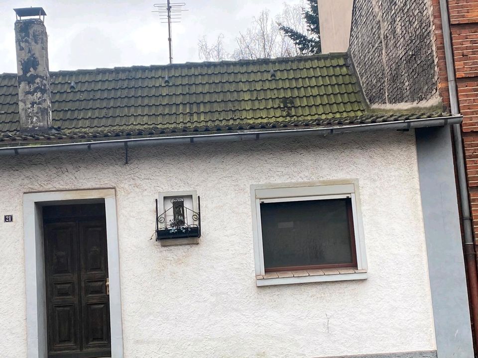 Haus verkaufen. Das Haus ist in Duisburg marxloch in Essen