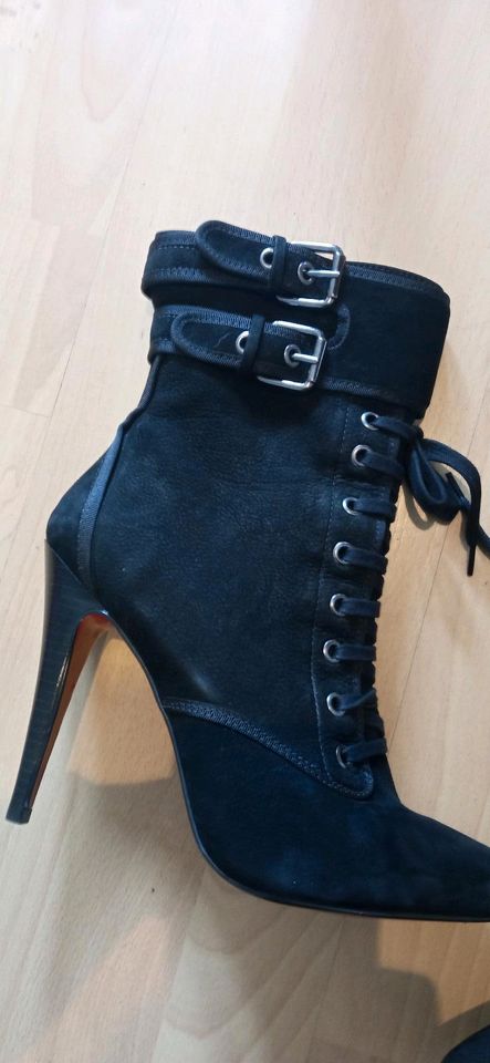 Via Uno High Heels Stiefel Stiefeletten schwarz Gr.40 in Hagenbach