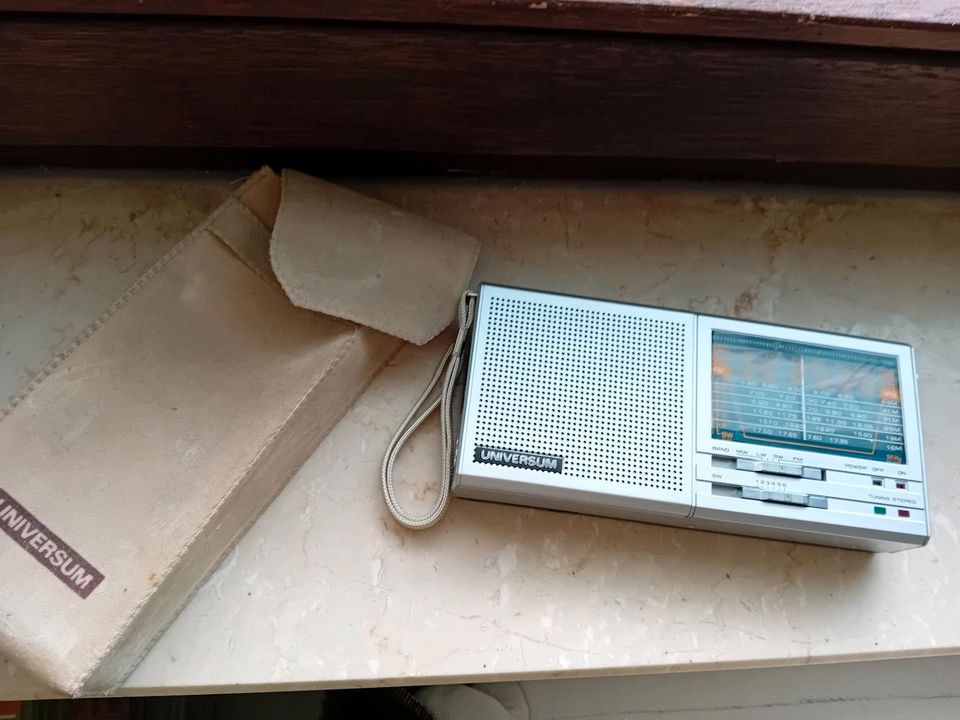 Tragbares Radio in Nidderau
