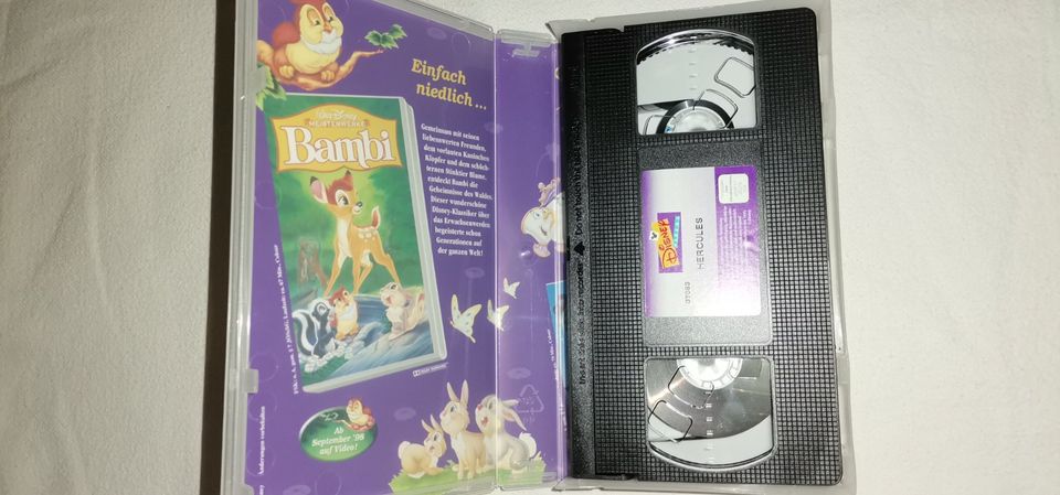 WALT DISNEY CLASSIC VHS KASSETTE MEISTERWERK HALOGRAMM SAMMLERSTÜ in Schwegenheim