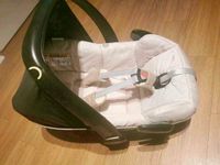 Maxi Cosi Babyschale Pebble Plus mit Easy Base 2 und Zubehör Hamburg-Nord - Hamburg Barmbek Vorschau