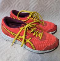 Asics Sportschuh in Größen 38 Bayern - Höchberg Vorschau