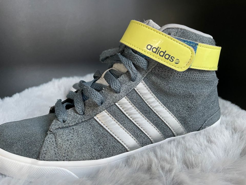 Adidas Neo Label Sneaker Wildleder Knöchel Neon Gelb 37 1/3 in Thüringen -  Uder | eBay Kleinanzeigen ist jetzt Kleinanzeigen