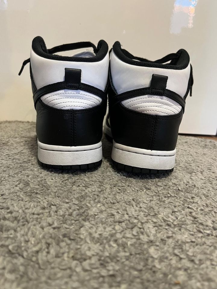 Nike Dunk High Black and White Gr. 43 in Wachtendonk