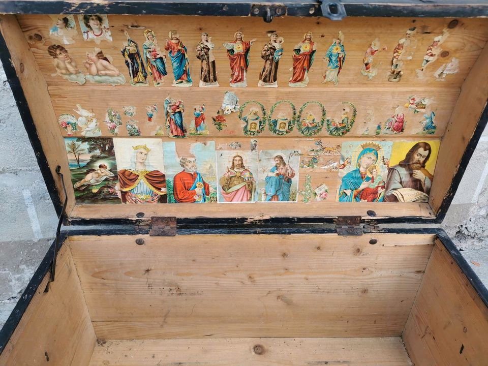 wunderschöne Truhe Mitgift Schatz Kiste heilige Bilder Deko in Leutkirch im Allgäu