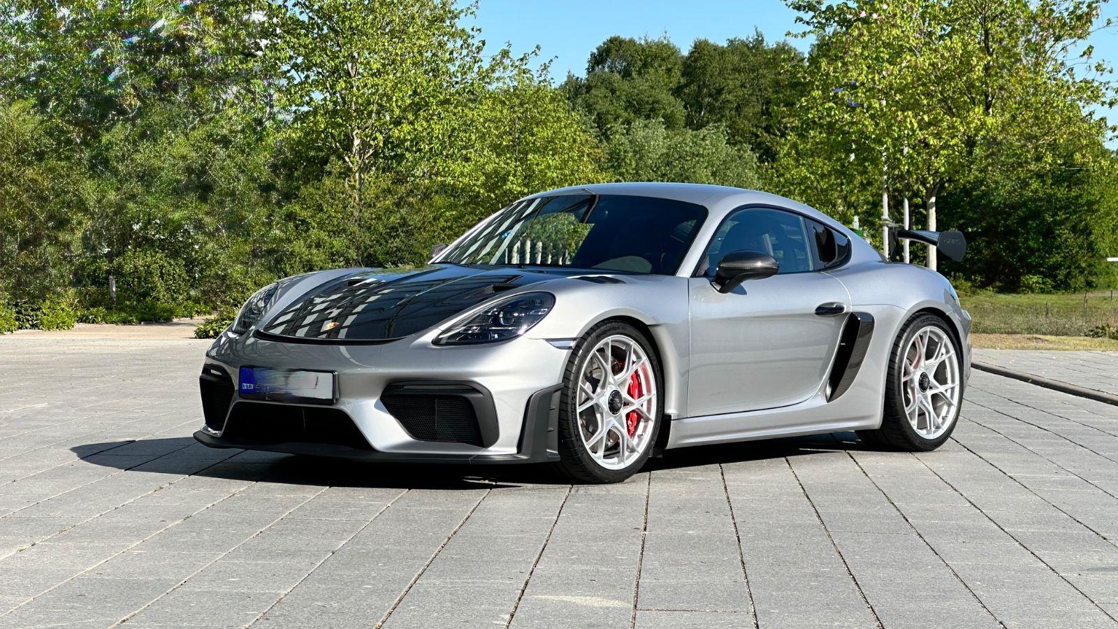 Abbildung des Autos Porsche Cayman GT4 RS Ca…