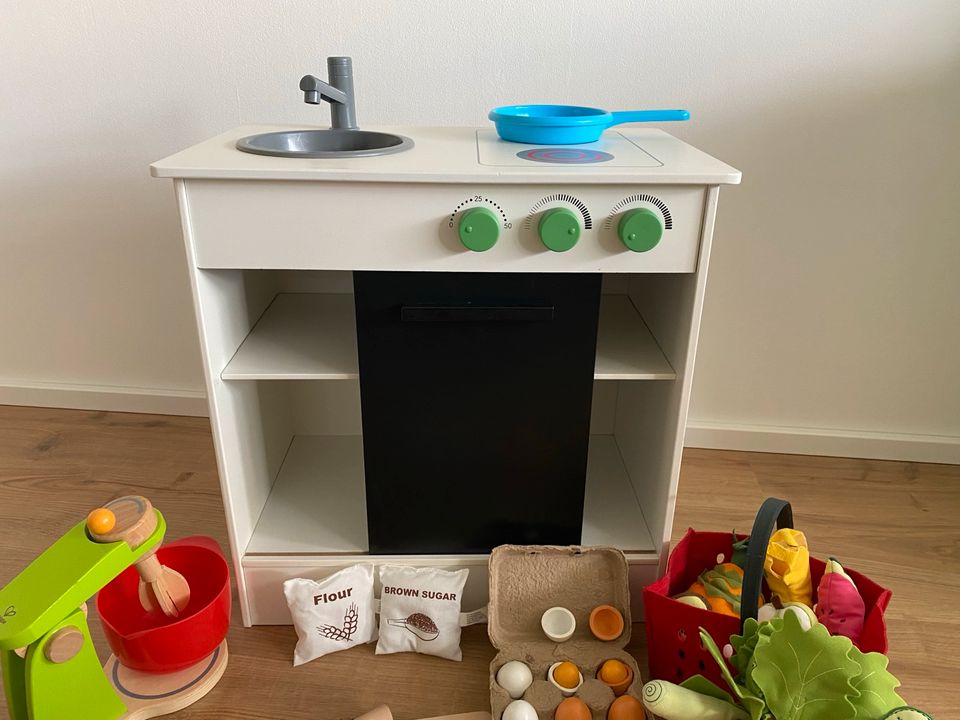 Kinderküche Nybakad von Ikea mit Zubehör in Rötgesbüttel
