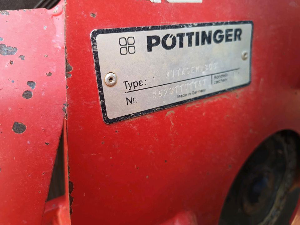 Sämaschine Pöttinger 3 m in Gallmersgarten