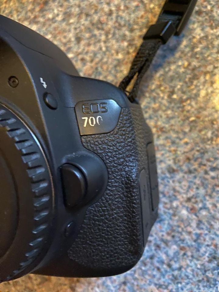 Canon Eos 700d Spiegelreflexkamera Set mit 2 Obektiven in Heilbronn