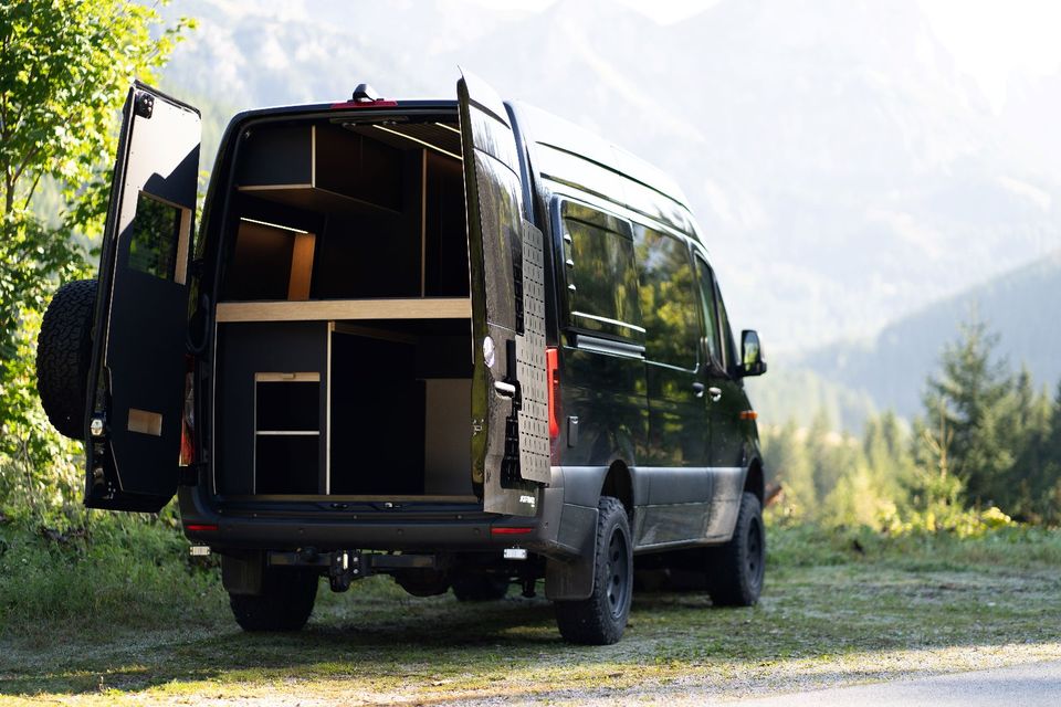 Mercedes-Benz Sprinter Offtrack Allrad Camper Reisemobil in Hamburg