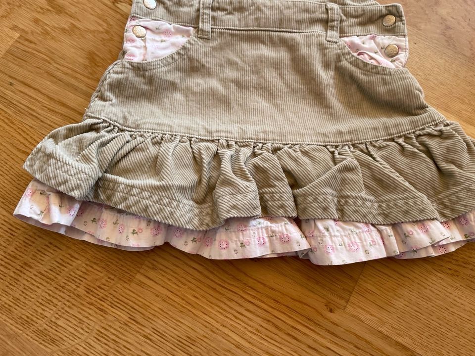 Schönes goldiges Baby Kord Kleid von H&M mit Rüschen Blümchen in Ellwangen (Jagst)