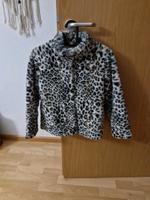 Mädchen Leoparden Jacke 128 Baden-Württemberg - Freiburg im Breisgau Vorschau