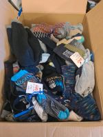 Karton voll Socken, Mützen, Handschuhe, Strumpfhosen Niedersachsen - Bramsche Vorschau