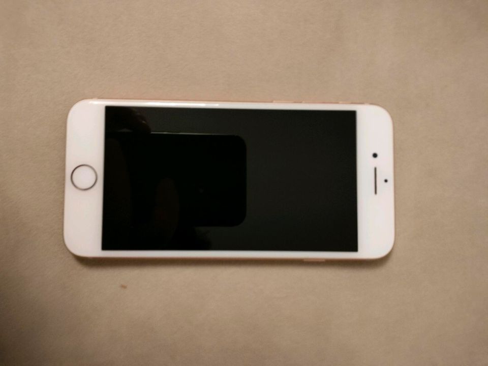 iPhone 8 Rosé Gold 64gb in Bottrop