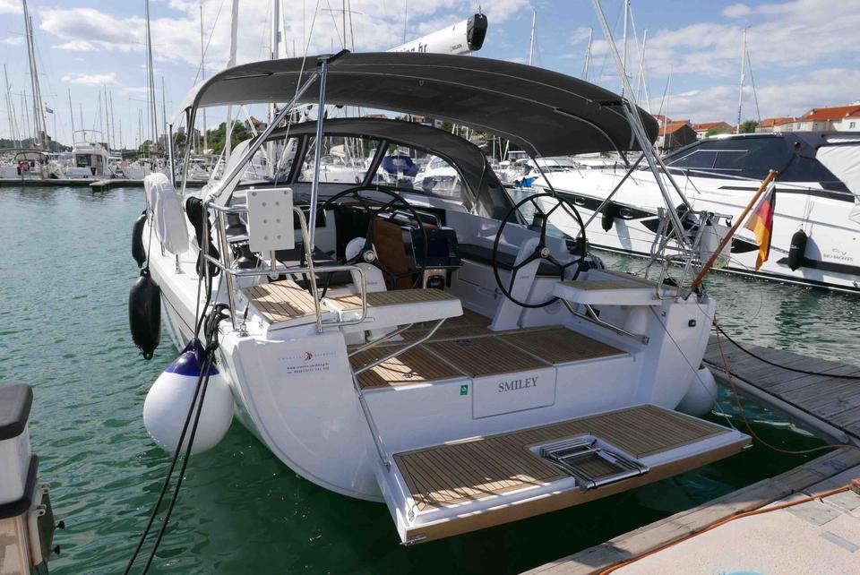 + Hanse 388 Charter Kroatien ab 05.04.25 o. später FRÜHBUCHER 24% image