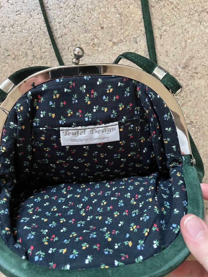 Echtleder Handtasche mit Zertifikat in Neumarkt i.d.OPf.