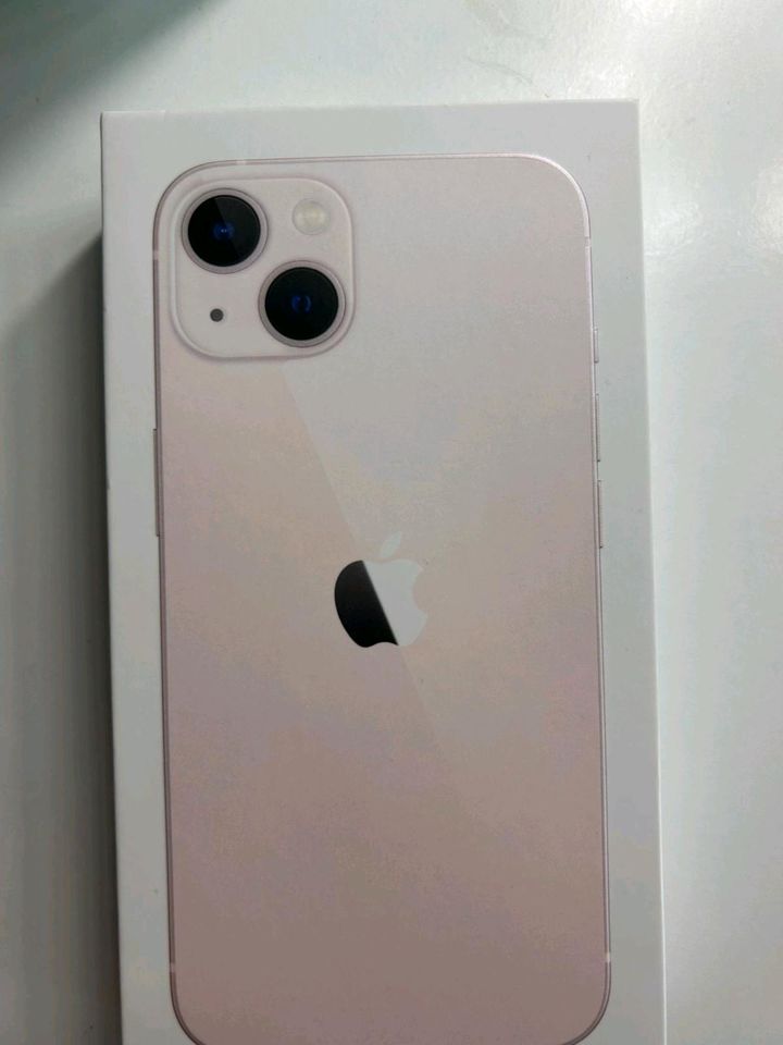 IPhone 13 pink 128 GB in Runkel