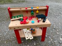 Kinder Werkbank aus Vollholz mit Spielzeug Nordrhein-Westfalen - Hattingen Vorschau