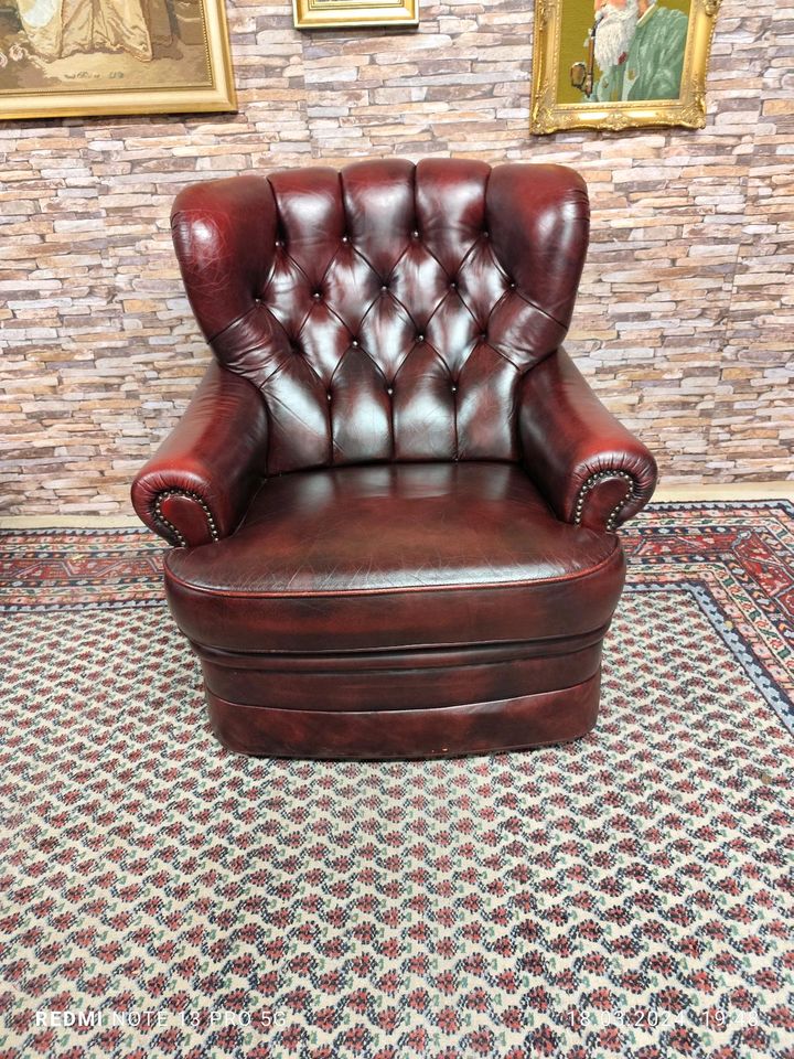 CHESTERFIELD Sessel in einem Guten Vintage Zustand in Düsseldorf