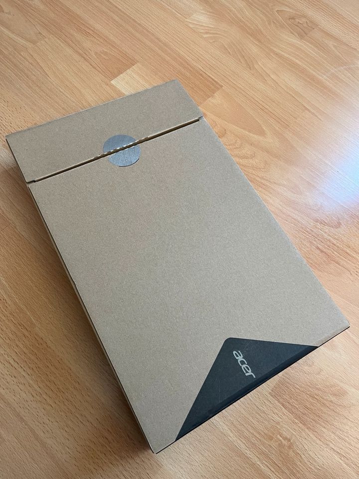 Acer Switch 3 mit Originalkarton, Tasche & Active Stylus Pen in Kornwestheim