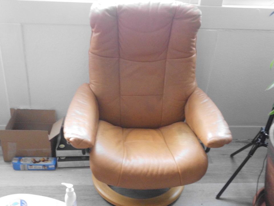 Stressless 3 er Sofa und Sessel zu verkaufen Leder in Rotenburg