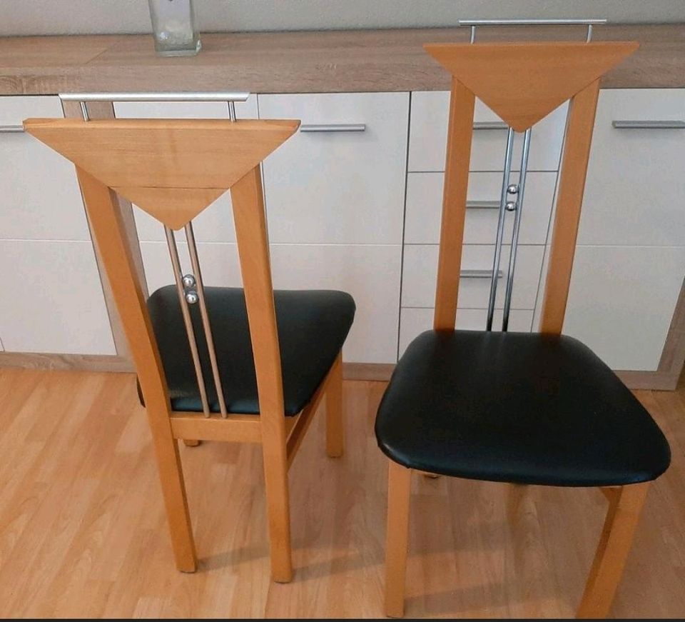 Stühle schwarz Holz in Heßdorf