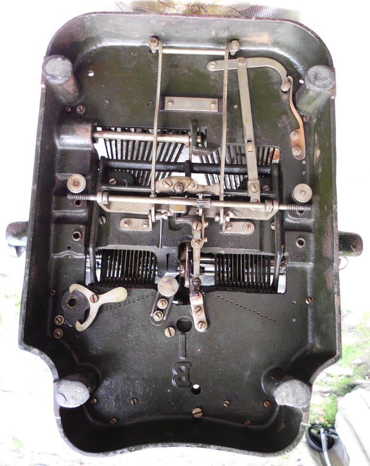 Schreibmaschine Ollver Stolzenberg Mod.3 in Chemnitz