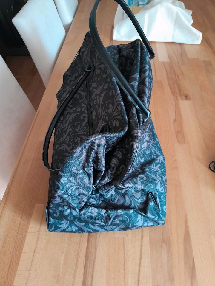 Taschenset(kleine Reisetasche,Kulturtasche,Schuhbeutel,Etui) in Gleichen