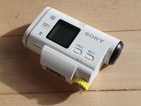 Sony HDR-AS100V Action Kamera + Unterwassergehäuse + Zubehörpaket Stuttgart - Degerloch Vorschau