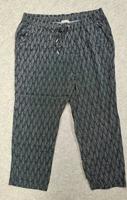 Lockere Hose Pluderhose C&A blau weiß gemustert Größe 44 Niedersachsen - Wolfenbüttel Vorschau