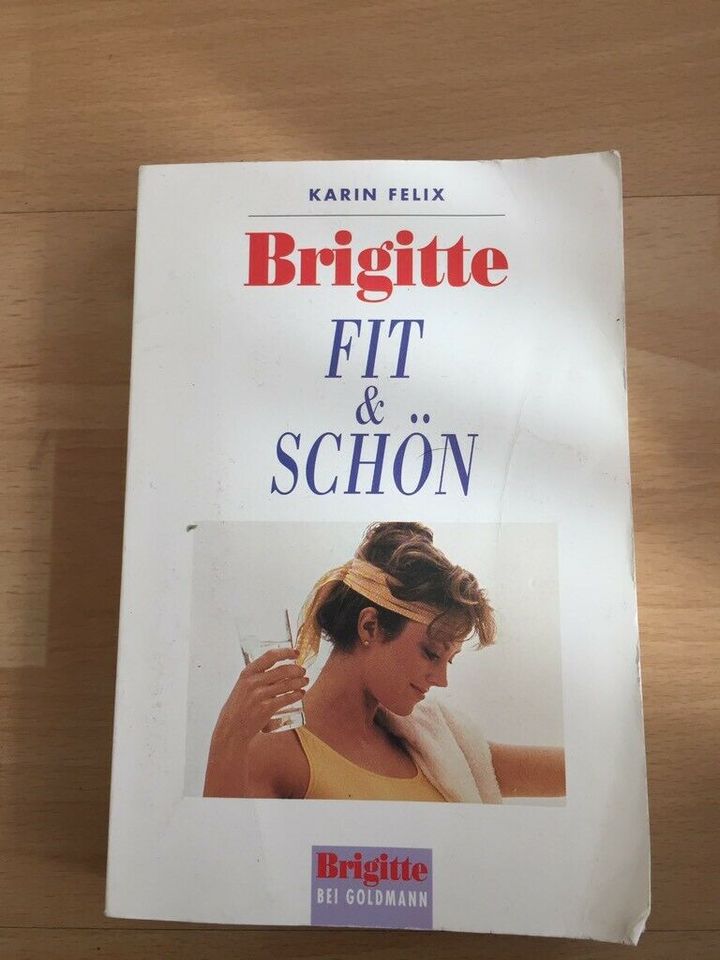 Buch Brigitte Fit und Schön / Gesundheit Ratgeber / Fitness Frau in Neusäß