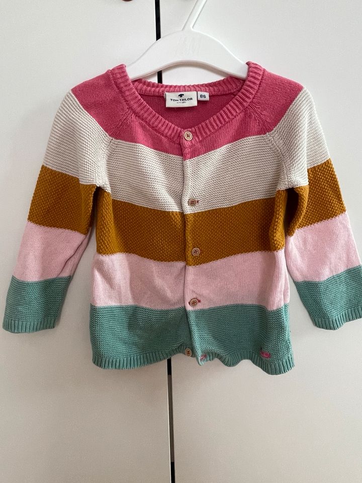 Strickjacke, Alana, Gr. 104, blockstreifen pastell in Grasbrunn