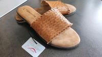 NEU! Tamaris Pantoletten LEDER Cognacfarben, Gr. 39 Sachsen - Freital Vorschau