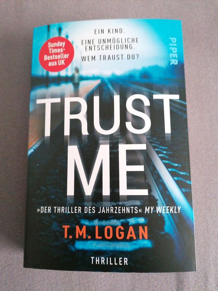 Thriller Trust me ***wie neu*** in Schleswig